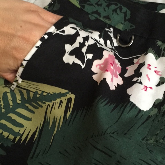 Adrianna Papell floral pants - Picture 2 of 3